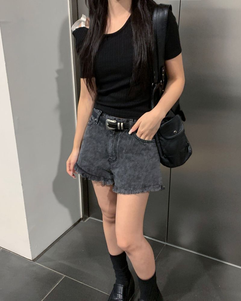 Fringe denim shorts