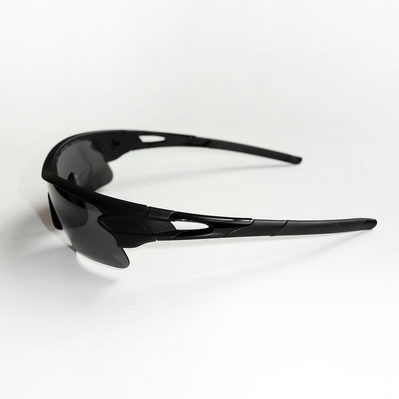 RUN WILD SUNGLASSES BLACK
