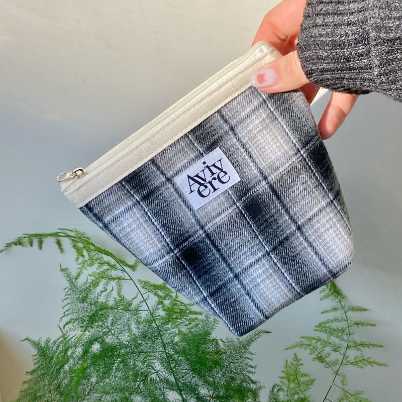 classic pouch_check black