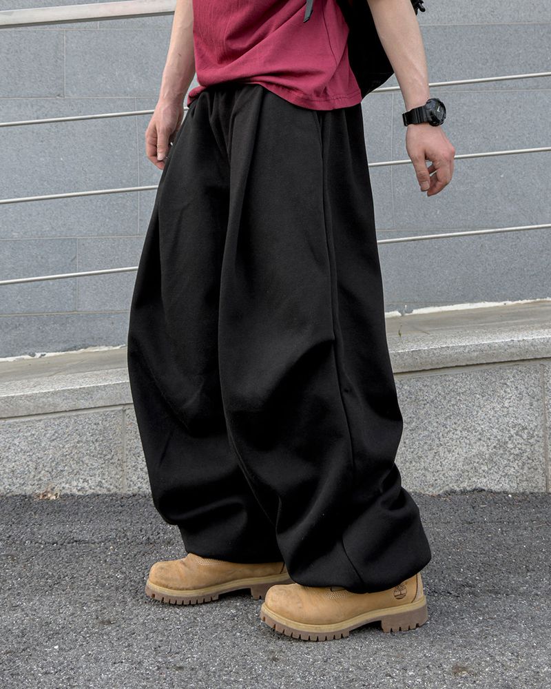 Roven Pintuck Curved Sweat Pants