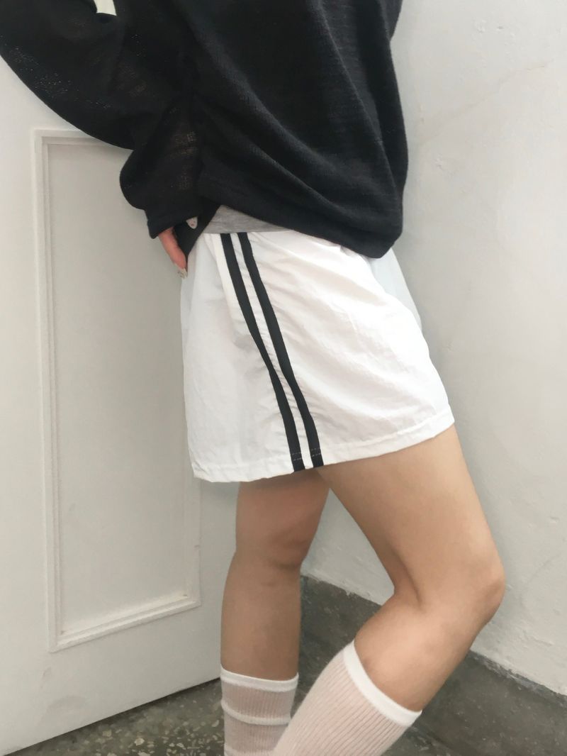 Two-line nylon washable shorts (8c)