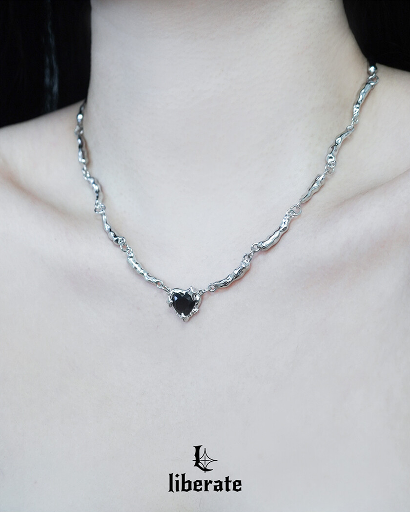 Cubic Black Heart Waterdrop Chain Necklace