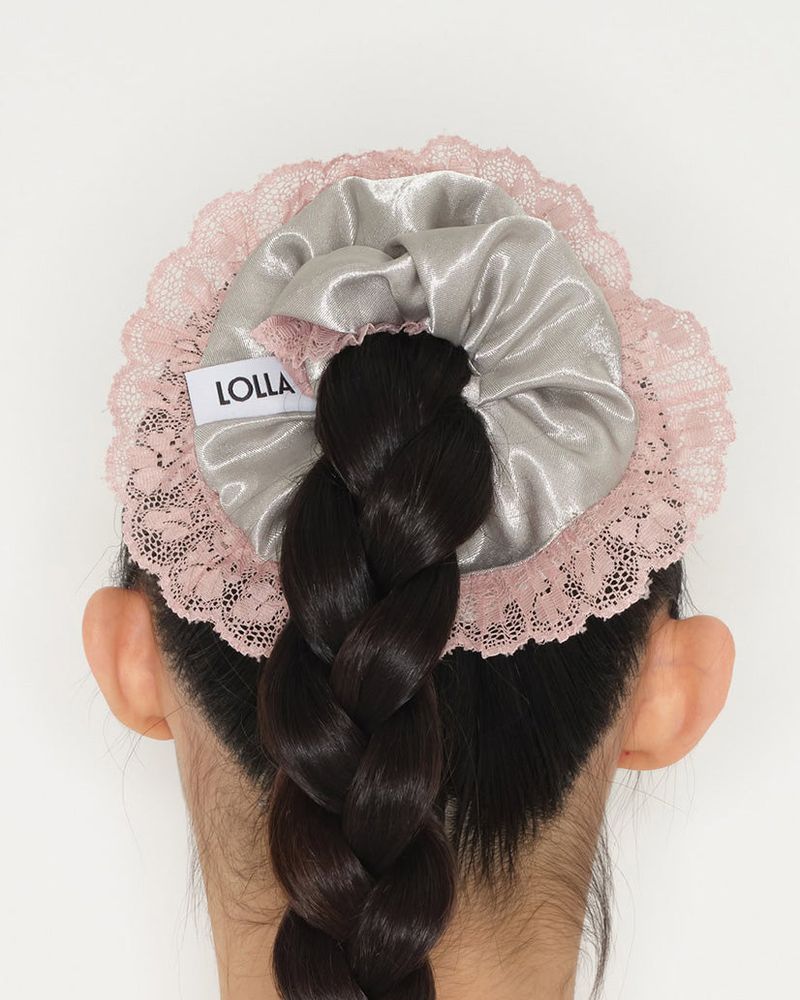LOLLA（ローラ）の「シエル ロゼ シュシュ（ヘアアクセサリー）」