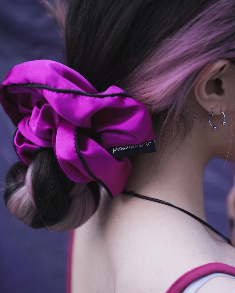 Piping Scrunchie - pink
