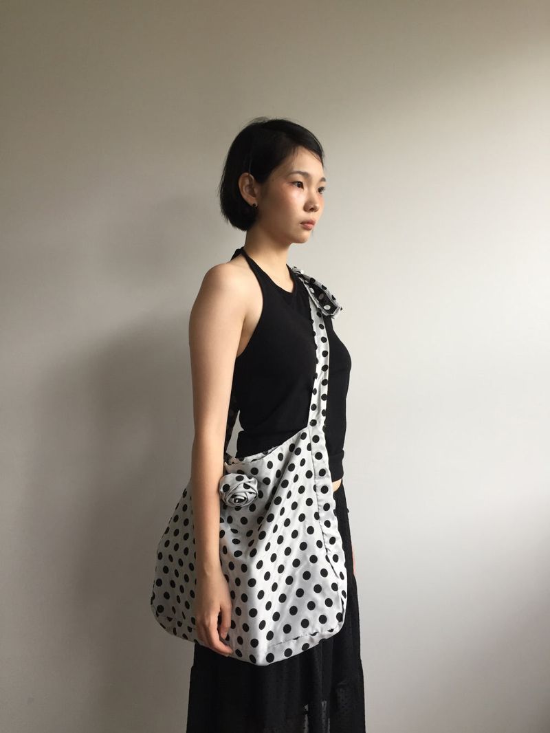 Corsage Dot Shoulder Bag (2color)