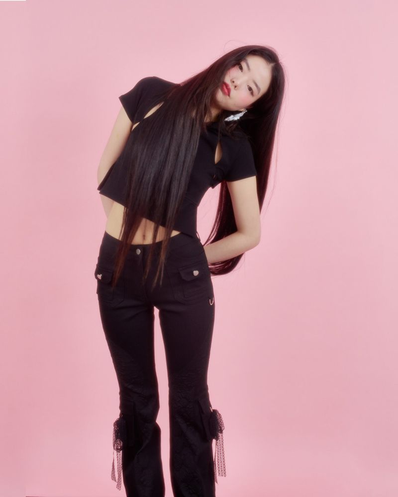 QUIPAO CALLER SLIT T [BLACK]