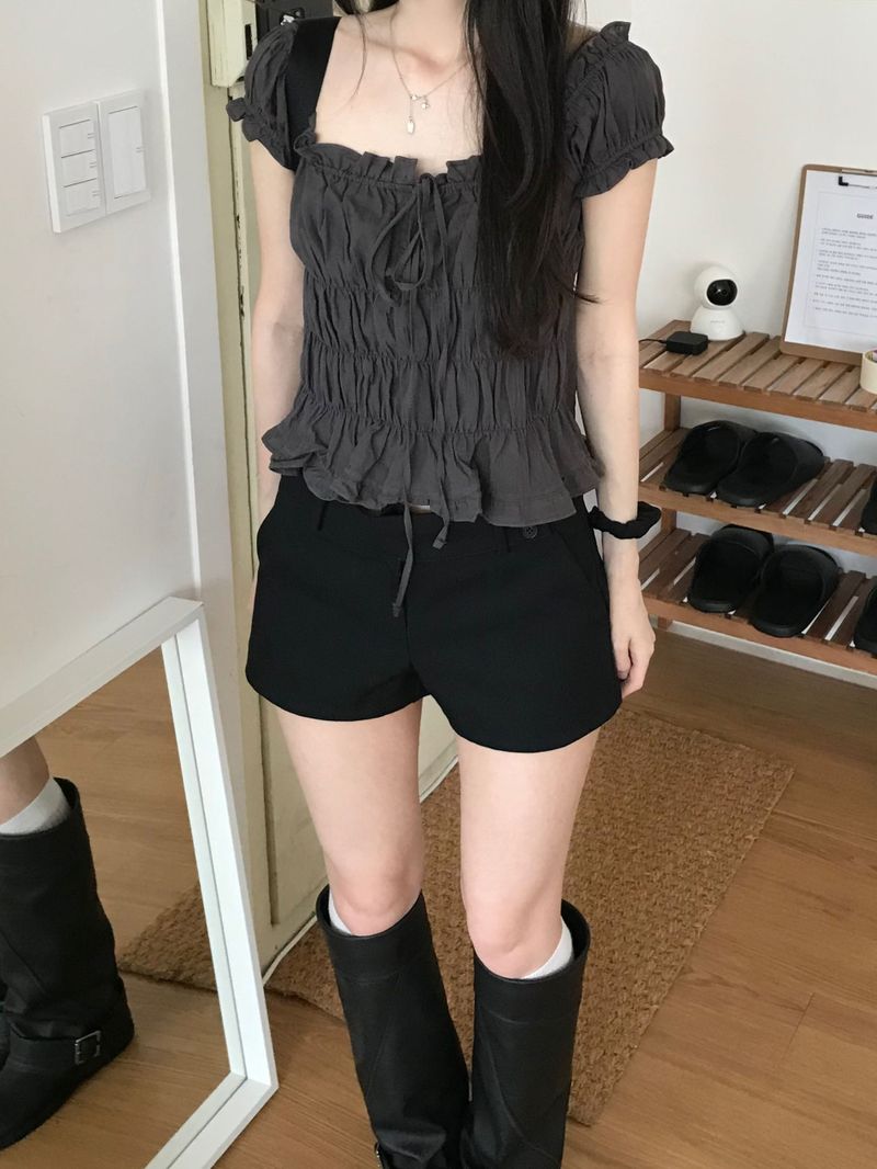 Betty Shirring Blouse (2 colors)