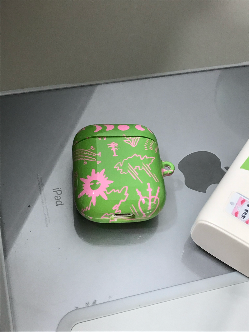 green pattern airpod case