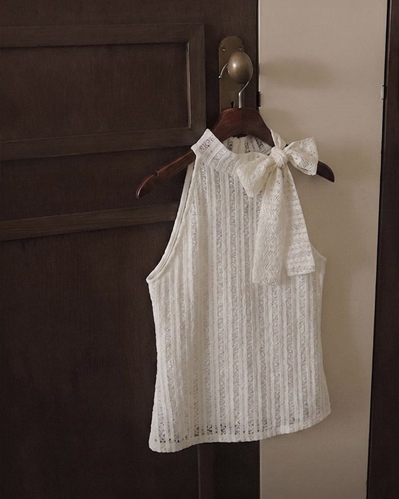 Veldre halter‑neck sleeveless