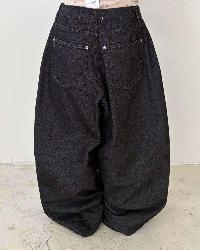 Slant Button Denim Pants