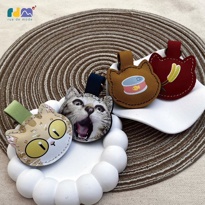 cat pendant