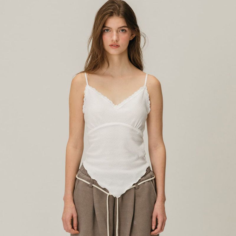 MOIFAIRE（モイフェア）の「LACE WAVE SLEEVELESS / WHITE（Tops）」