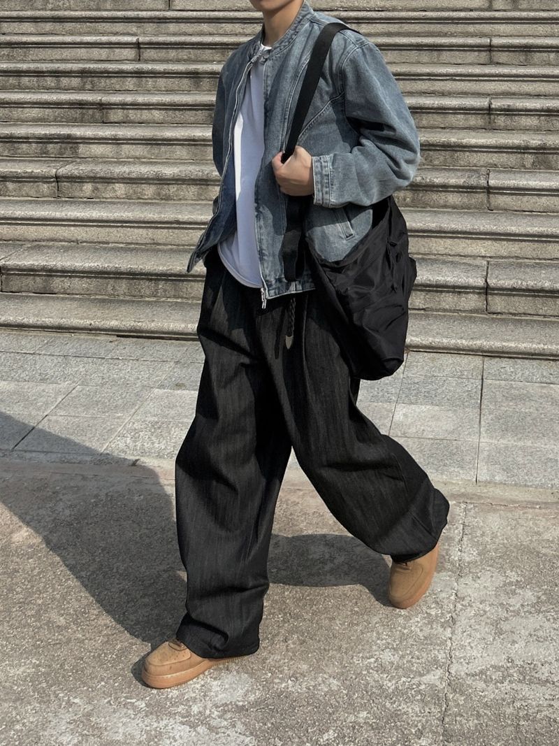 DEVIVE DEEP ONE TUCK WIDE DENIM