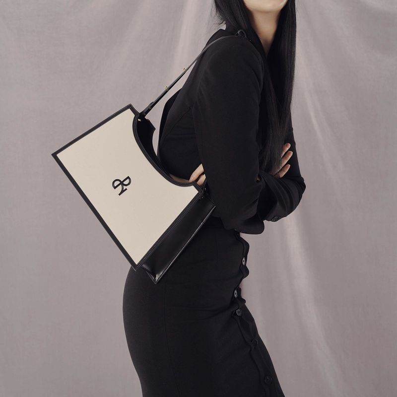 LINIE Bag (Black)