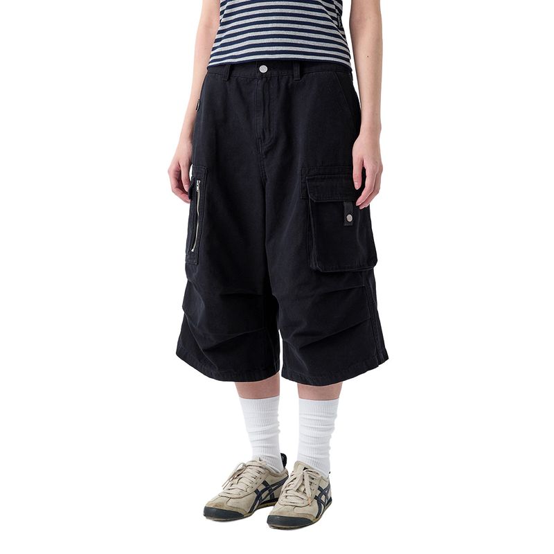 ODDSTUDIO（オッドスタジオ）の「Parachute Cotton Cargo Bermuda Pants - BLACK（Pants）」