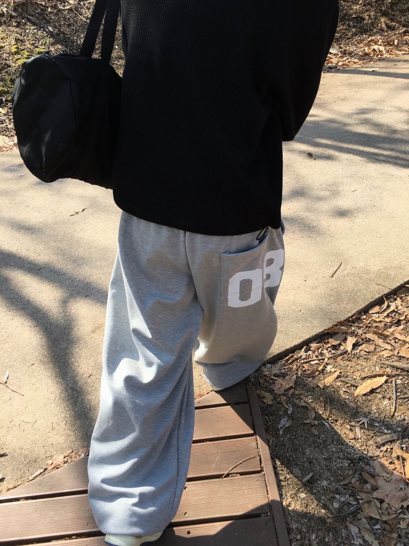 08 Basic Pintuck Wide Sweatpants 4C
