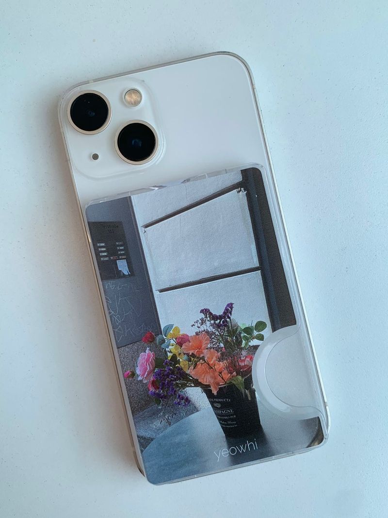 yeowhi（ヨウィ）の「[Magsafe] colorful bunch of flowers cardslot case（Smartphone Accessories）」