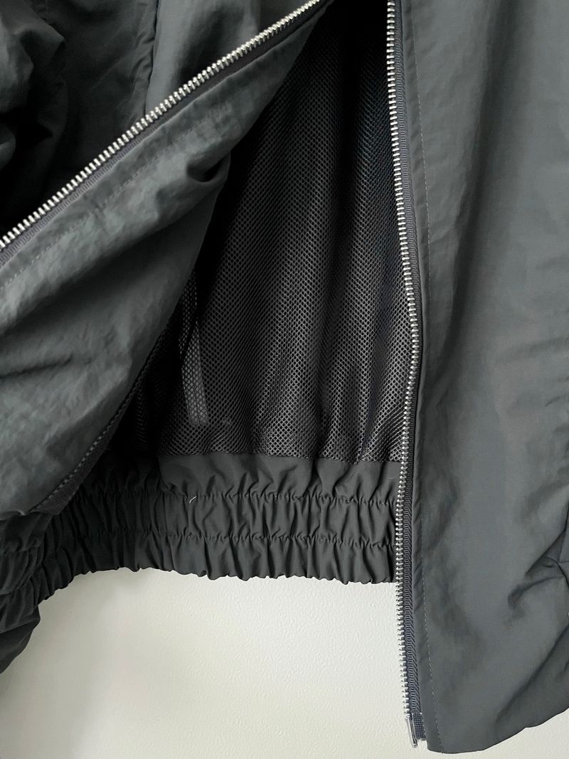 Loner windbreaker