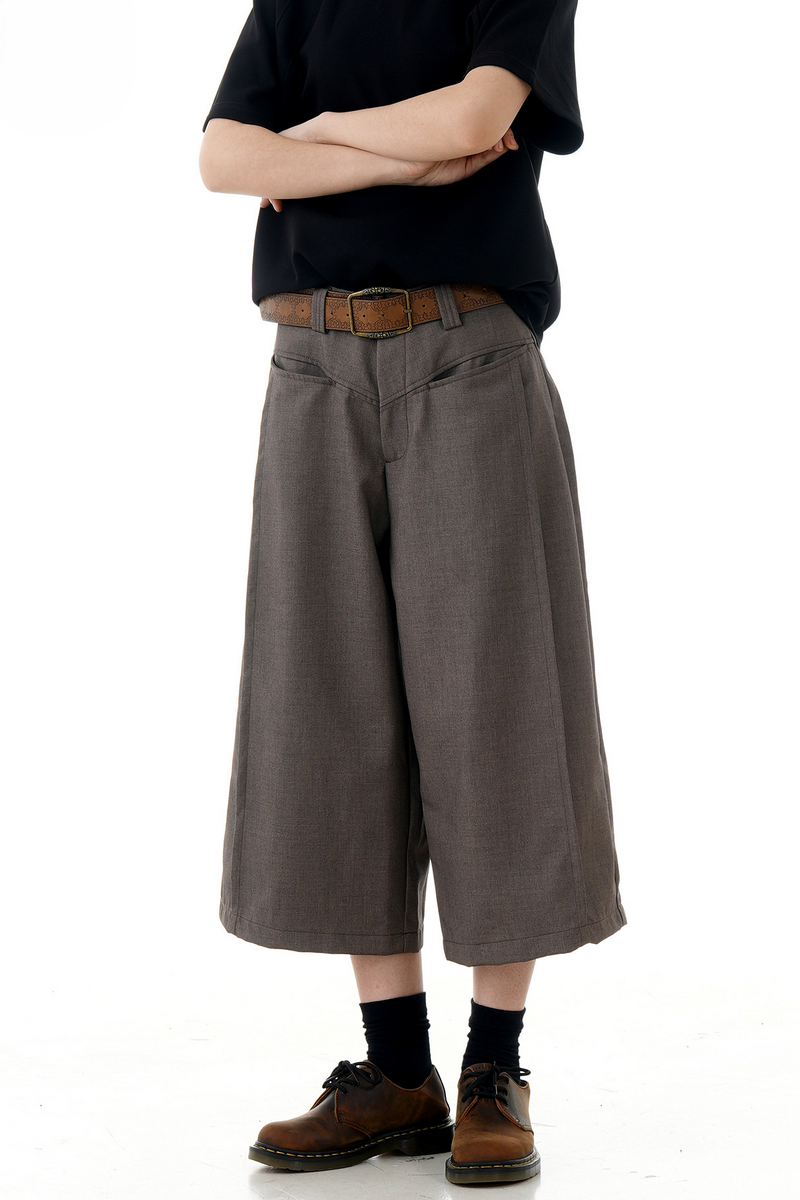 CZ Basicsの「Old Money Tailored Shorts(Pants)」