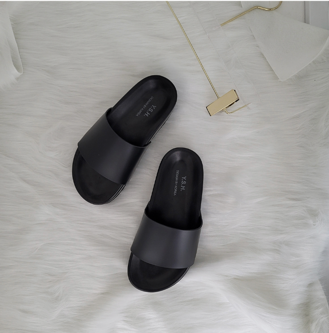 Mio Simple Slippers