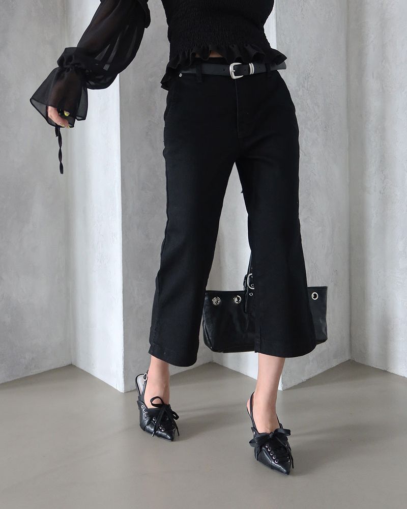 Slit Capri Three-Quarter Bootcut Pants