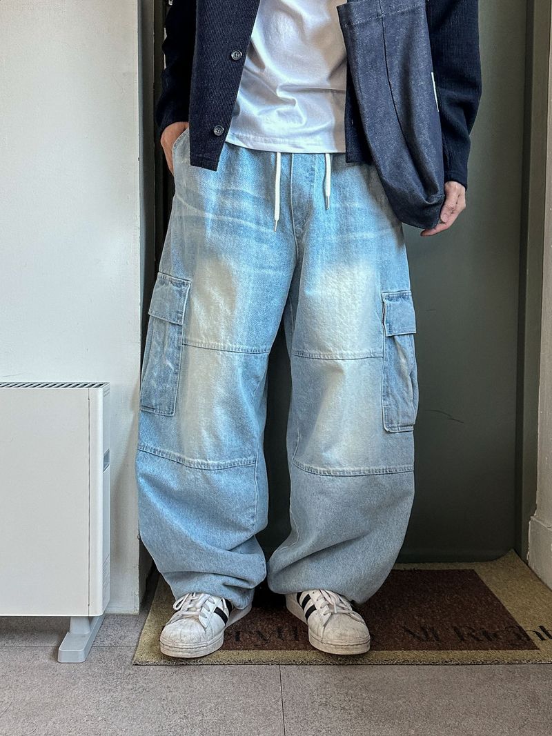More Cut Cargo Brush Denim Pants
