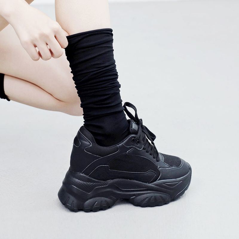 Villan Solid Long Socks