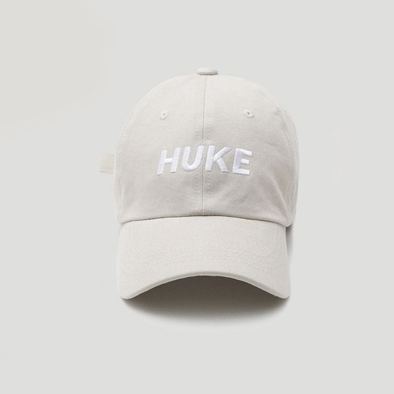 HUKE(フック)の「1997 ロゴ ボールキャップ ベージュ(帽子)」
