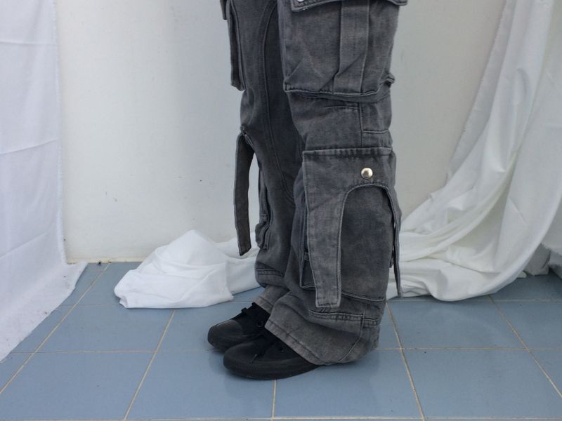 Pocket-line zipper bootcut pants