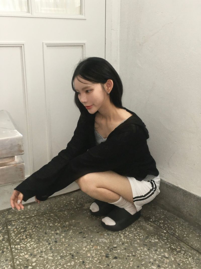 Two-line nylon washable shorts (8c)