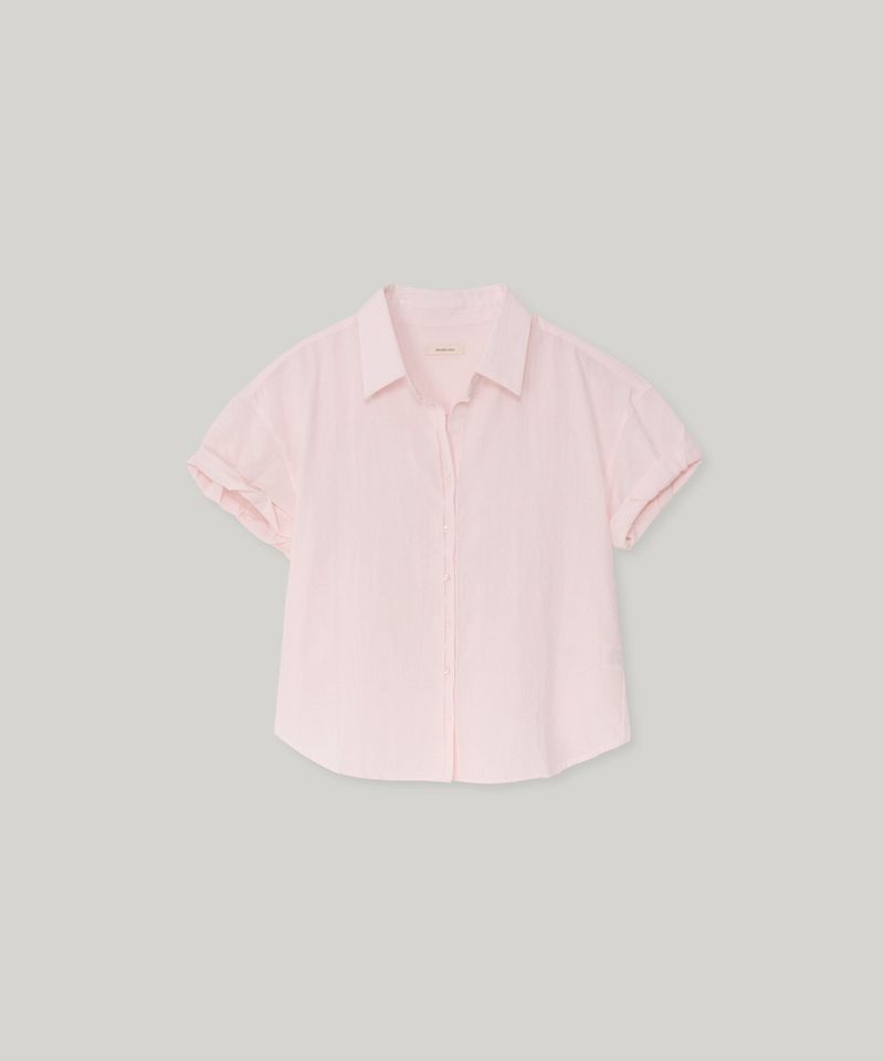 peach shirt