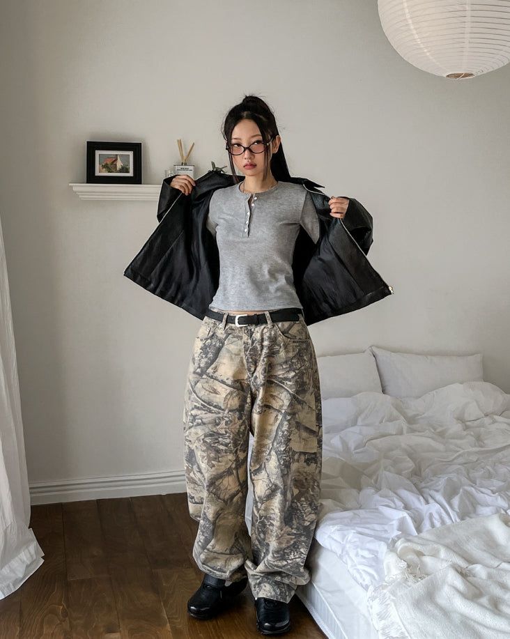 Dutch rivet semi-crop leather jacket