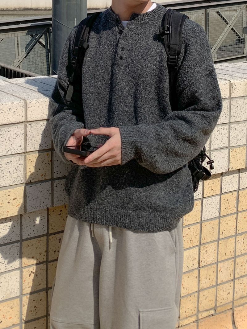ベーシックオーバーヘンリーネックニット