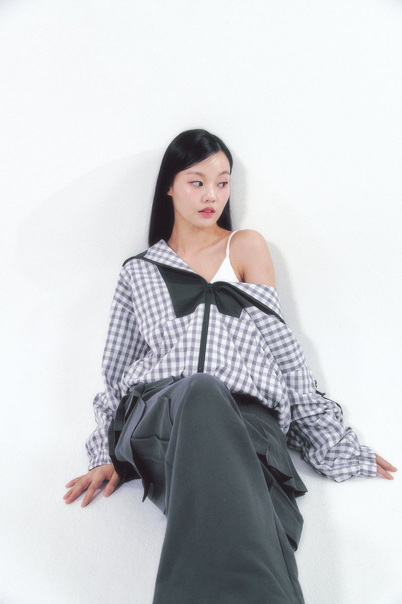 Check Ribbon Wind Breaker Black