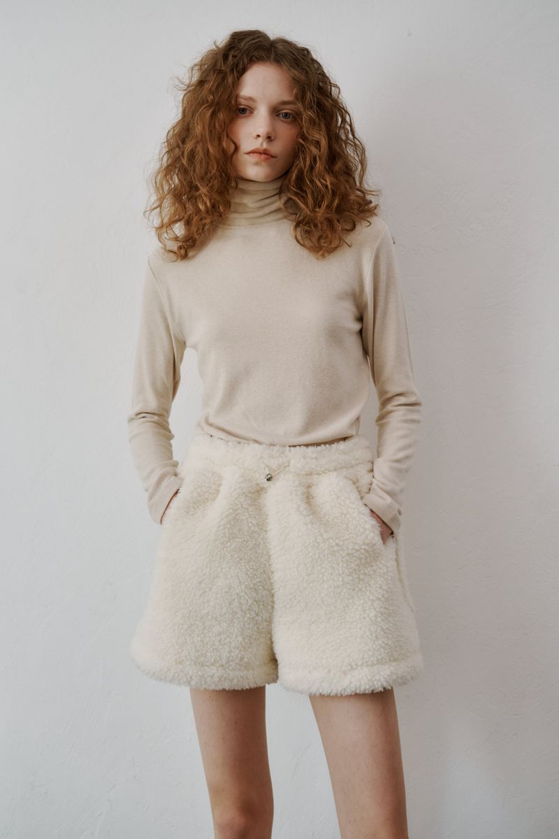 Basic turtle neck T-shirts (Mocha)