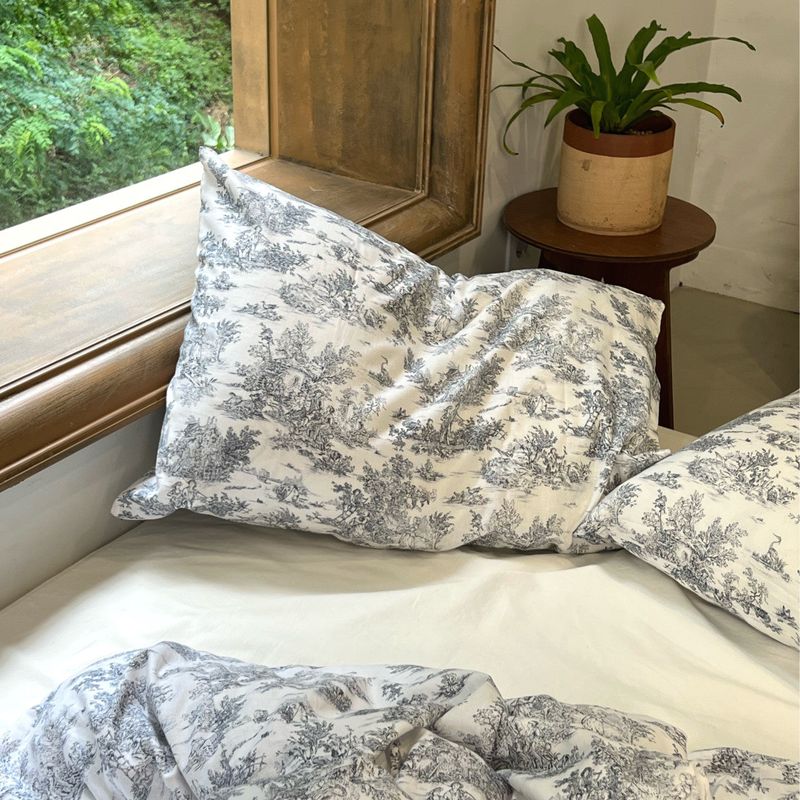 museonghwa（ムソンファ）の「sean pillow cover(40x60cm)（Fashion Accessories）」