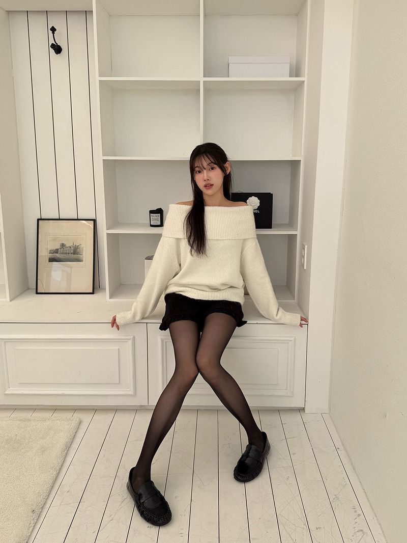 [MADE] Endelin Wool Off-Shoulder Knit