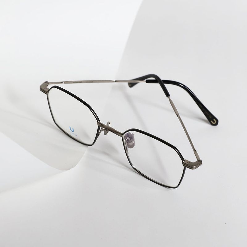 Knouun Square titanium glasses CODE. 101. B Sizzy Silver