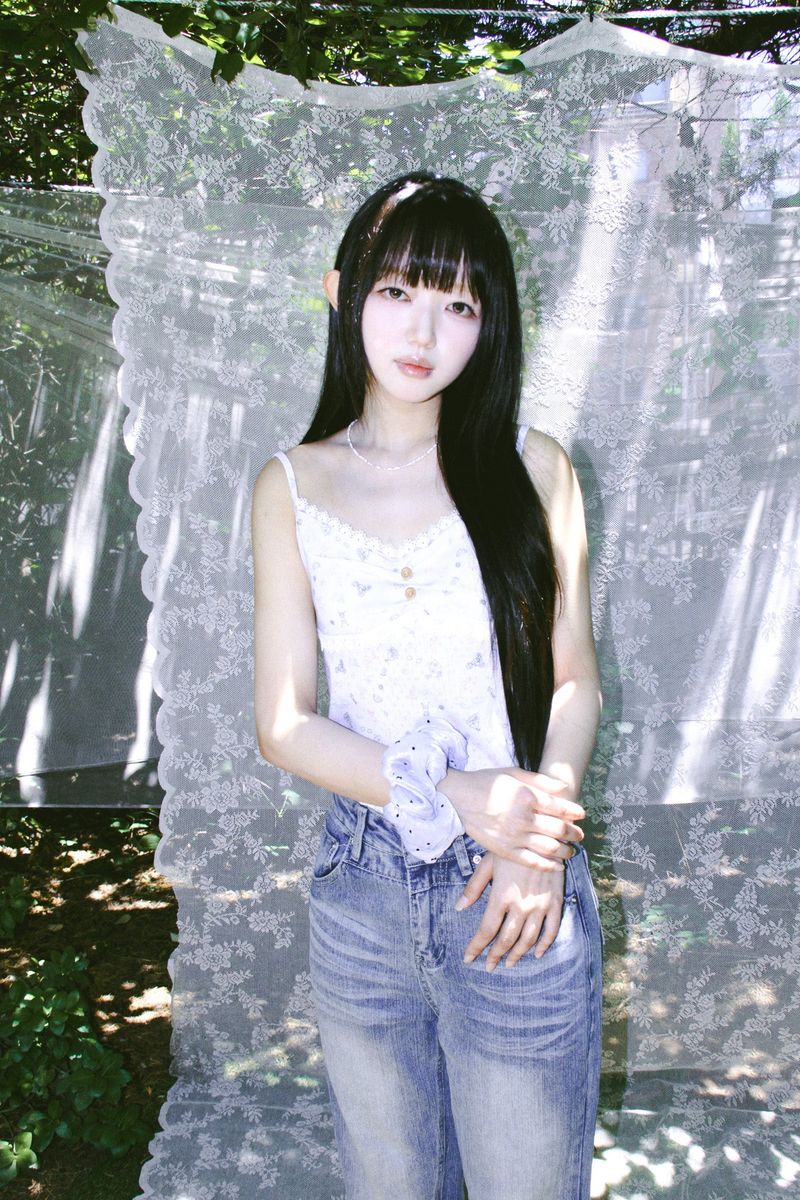 LACE VINTAGE WASHED BOOTCUT DENIM PANTS