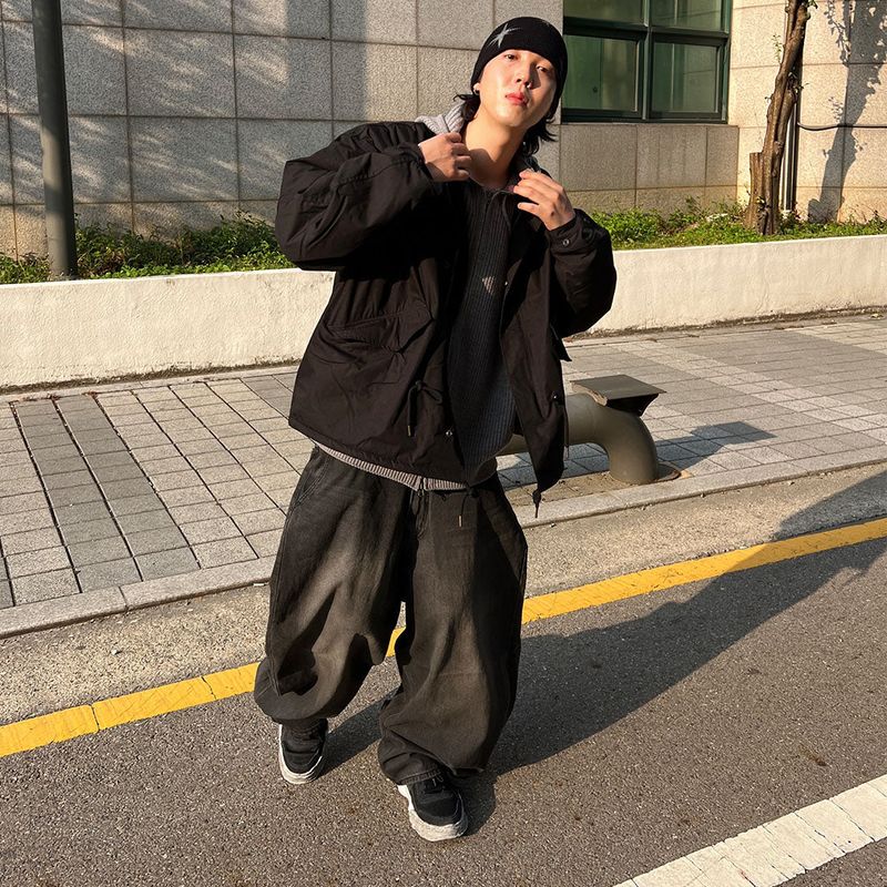 a woolly dumbbell short parka