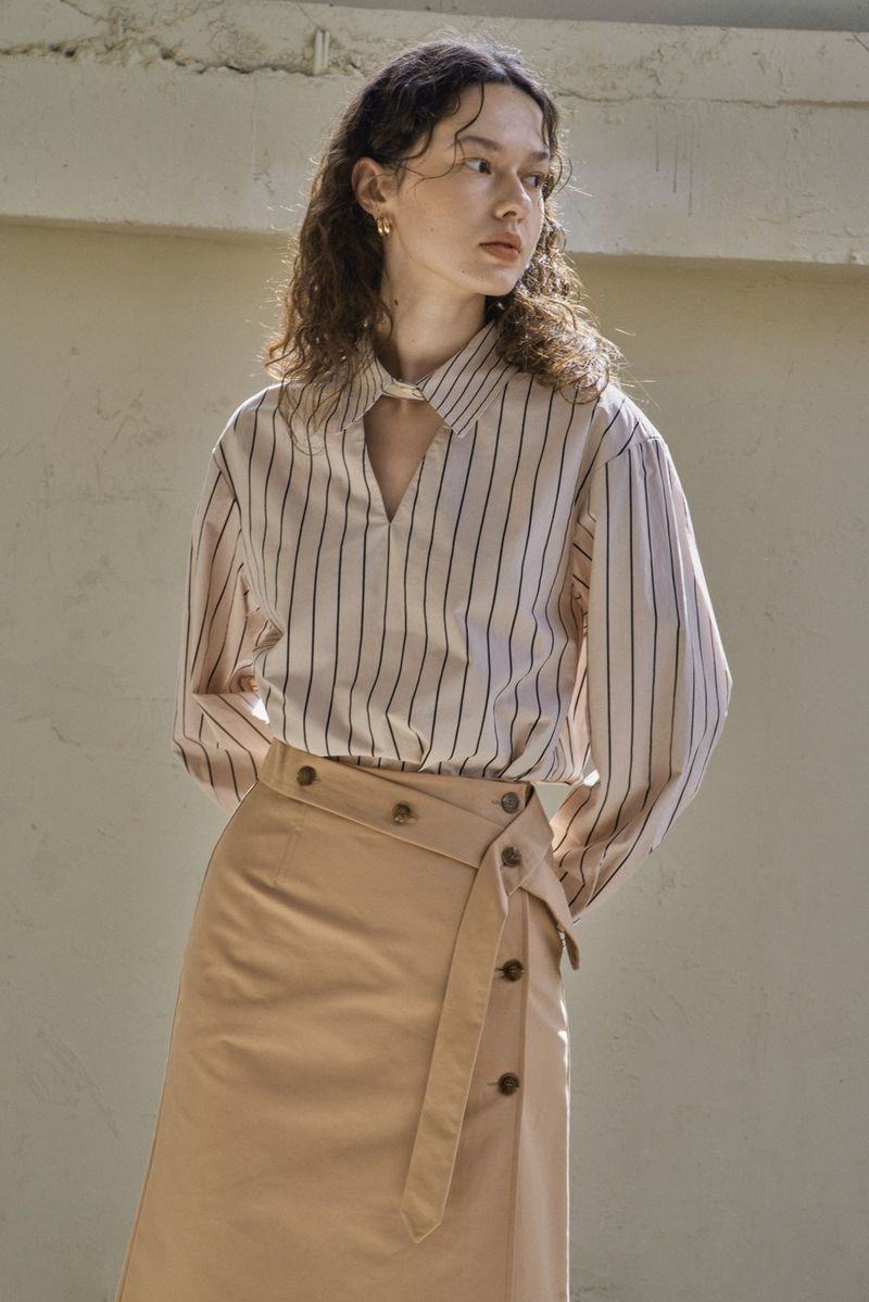 BELTED BUTTON SKIRT_BEIGE