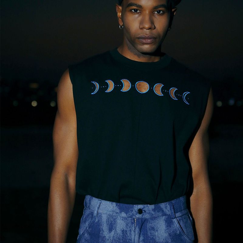 LUNAR SLEEVELESS TOP BLACK