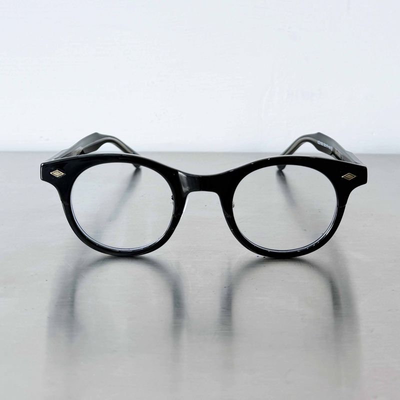 Obsidian Round Glasses