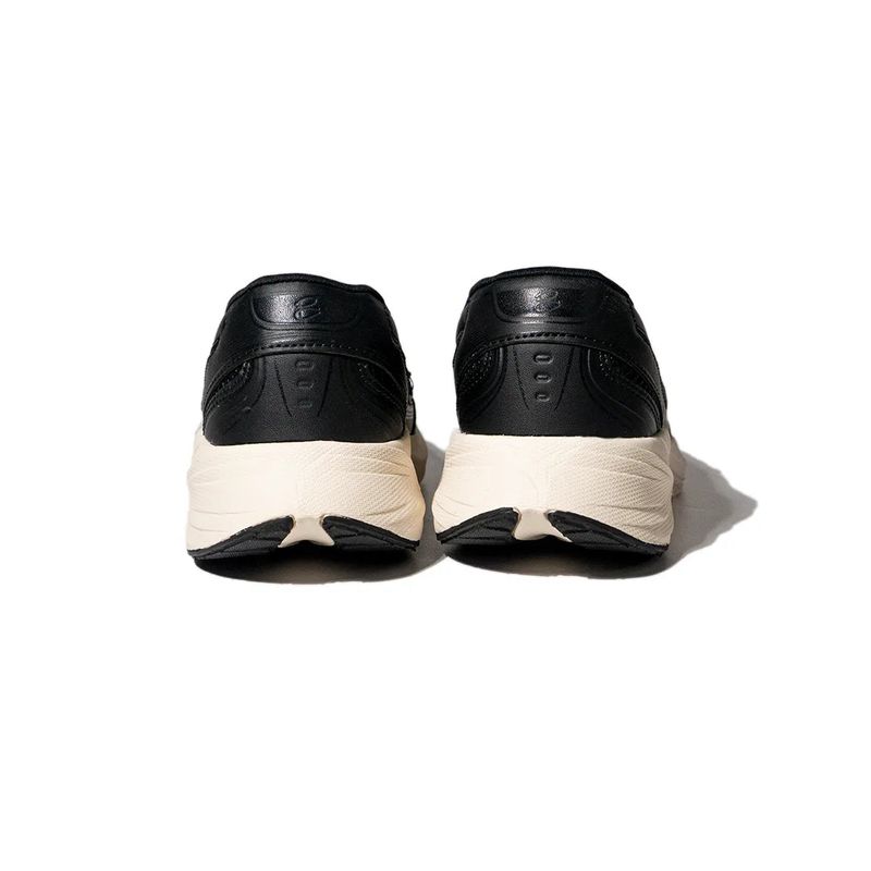 Patrobas Nomad Loafers Black White