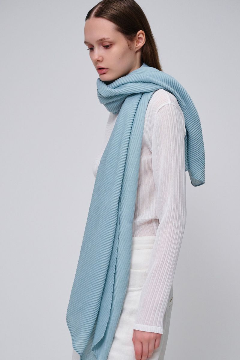 OLE scarf_sky