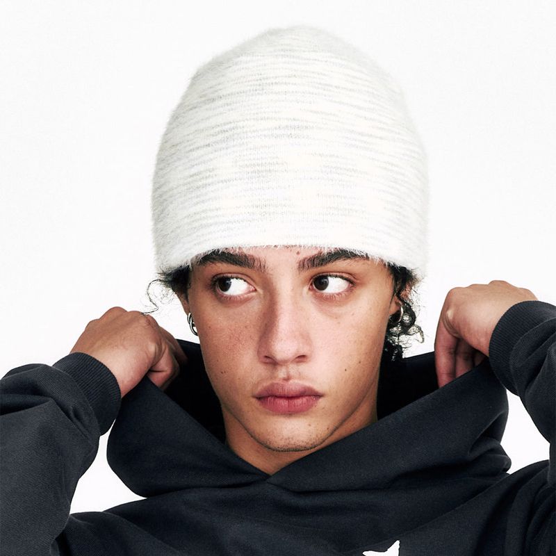 Soft Hairy Gradation Beanie Ivory & Grey