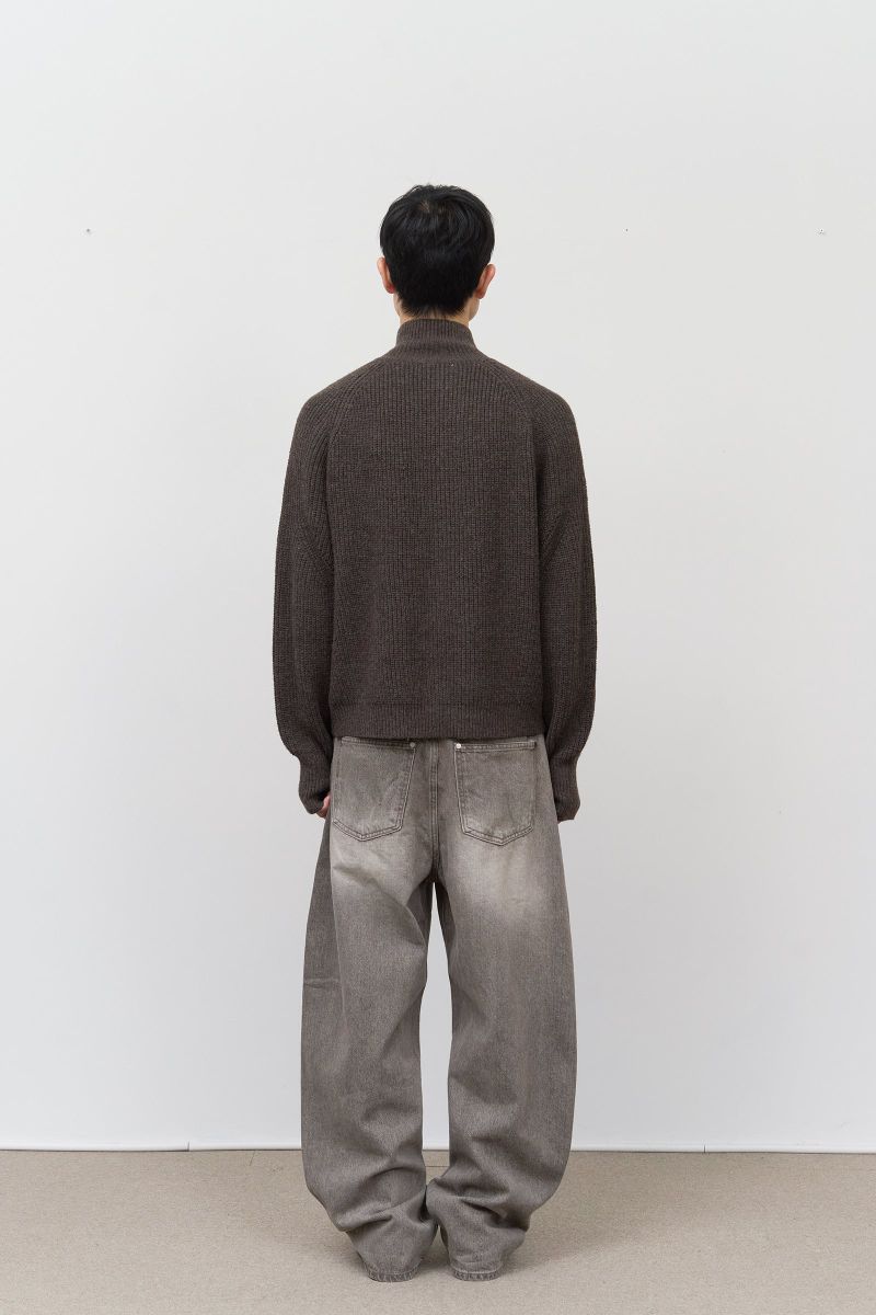 Standard Knitted Zip Up