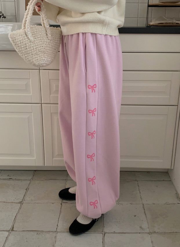 SHOPPERLAND(ショッパーランド)の「Ribbon Sheep Fleece Jogger Pants (4color)(Pants)」