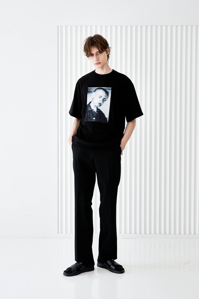 LOSTCHILDHOOD T-SHIRT BLACK