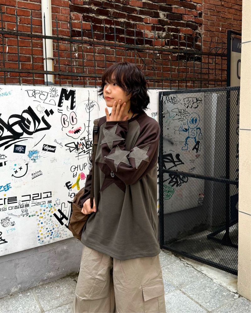 Vintage Star Contrast Raglan Long Sleeve Tee
